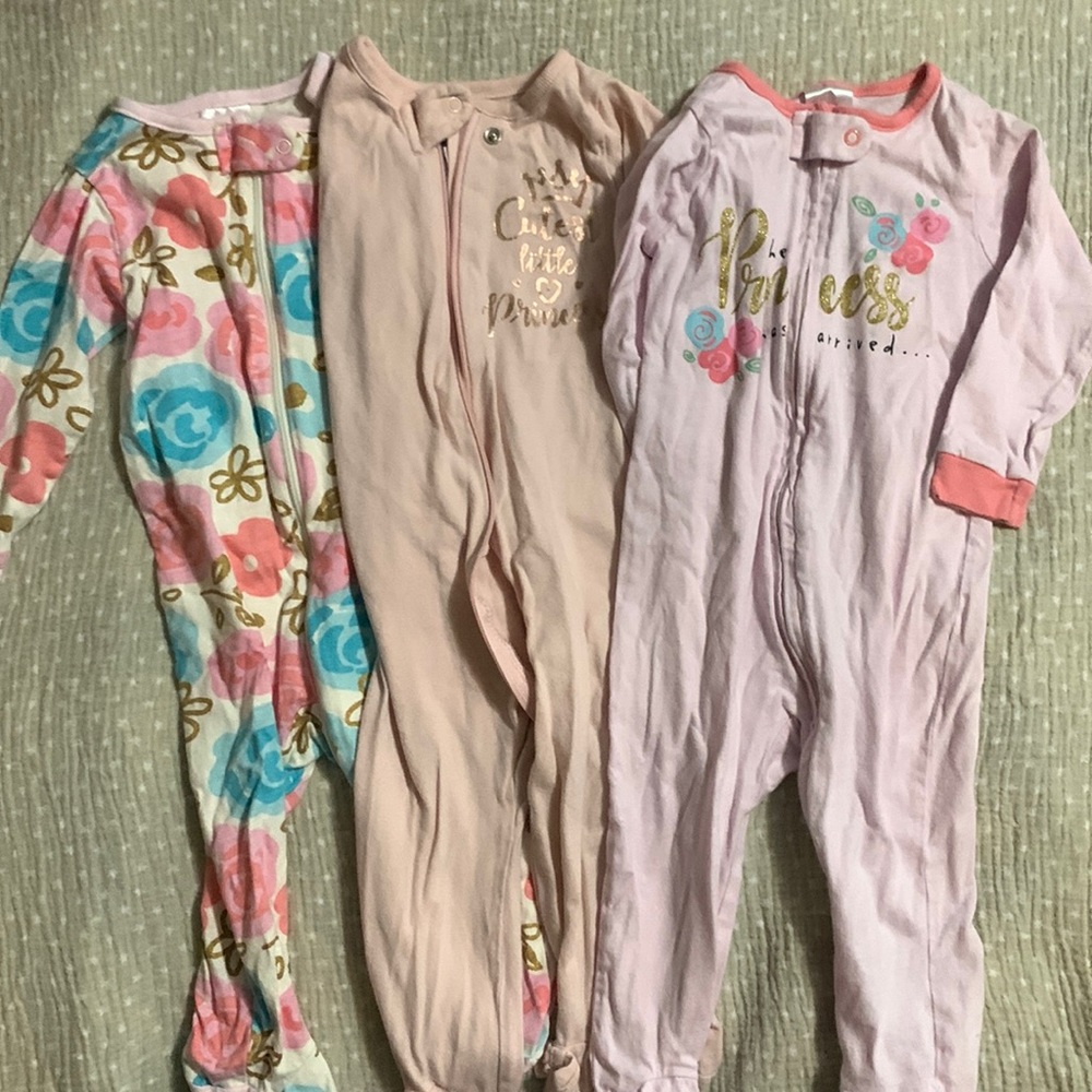 Gerber baby girl sleeper footie lot of 3